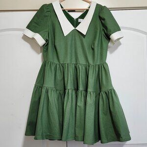 Chelsea Reece Green dress